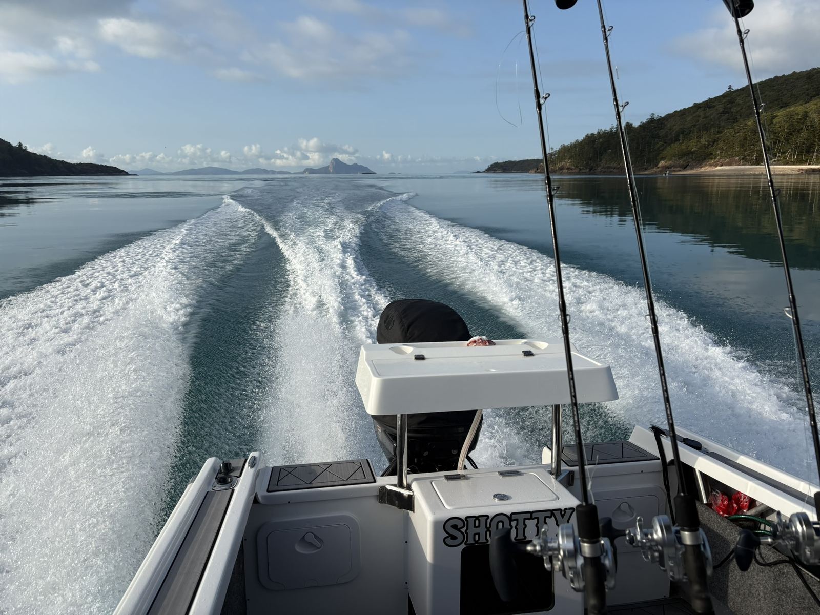 Shotty fishing boat underway after Simrad electronics fitout by Shotgun Marine Services Port Macquarie NSW