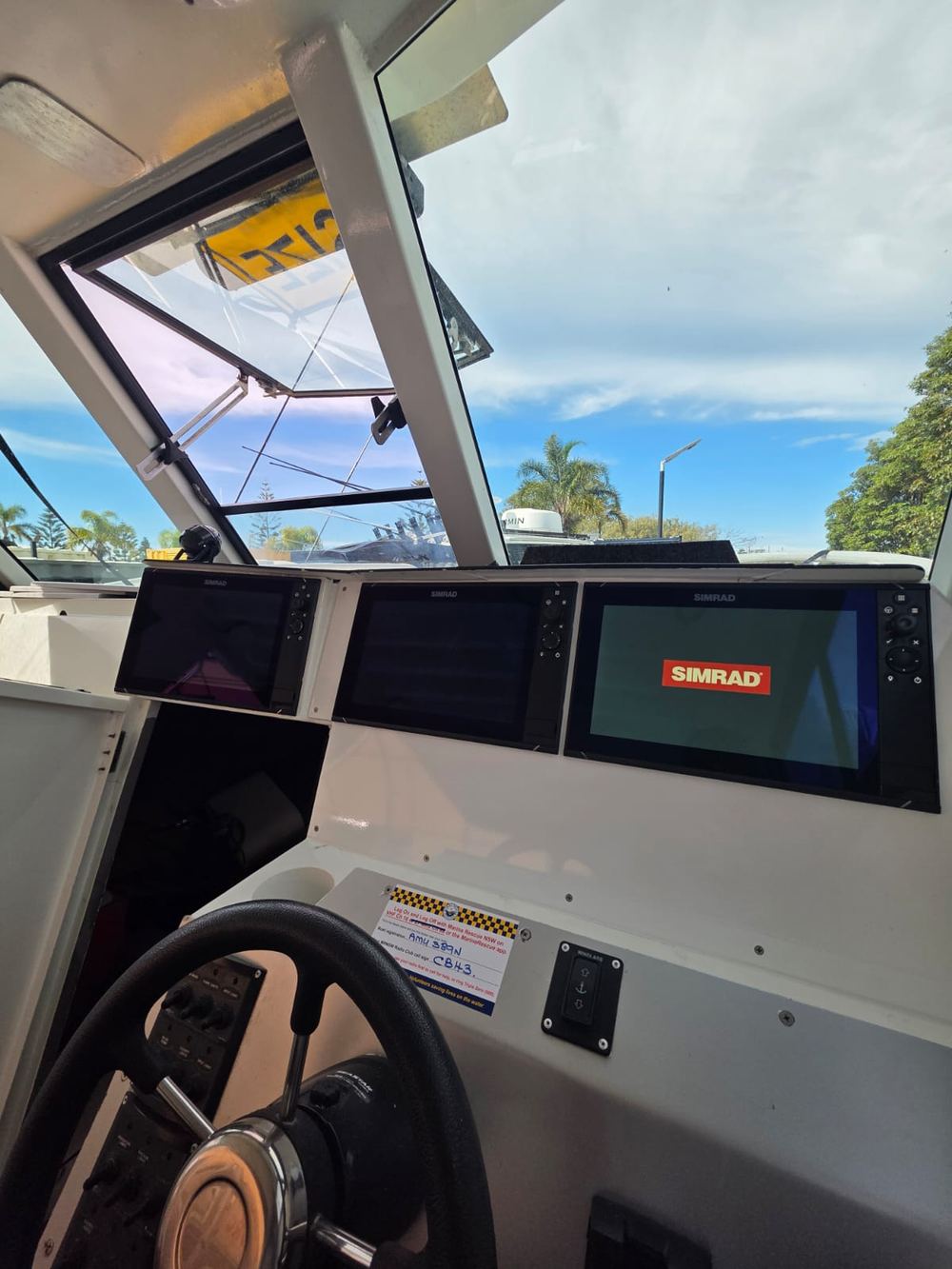 Simrad navigation display upgrade fitted by Shotgun Marine Services Port Macquarie NSW
